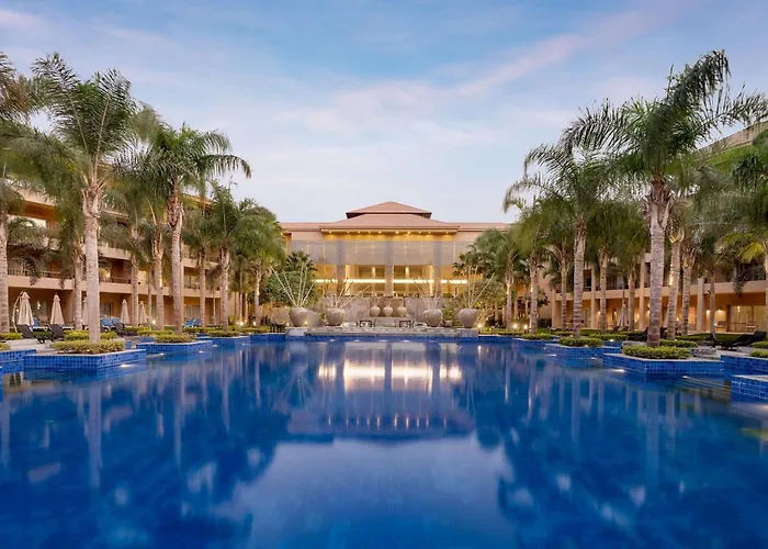 Dusit Thani Lakeview Cairo